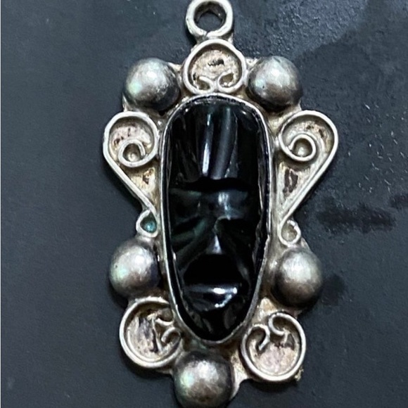Vintage Tribal Onyx & Sterling Pendant - Picture 7 of 7